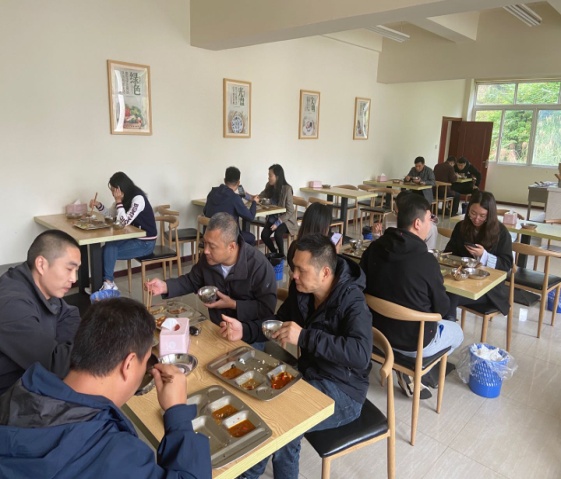 強監(jiān)督，重引導，杜絕“舌尖上的浪費”