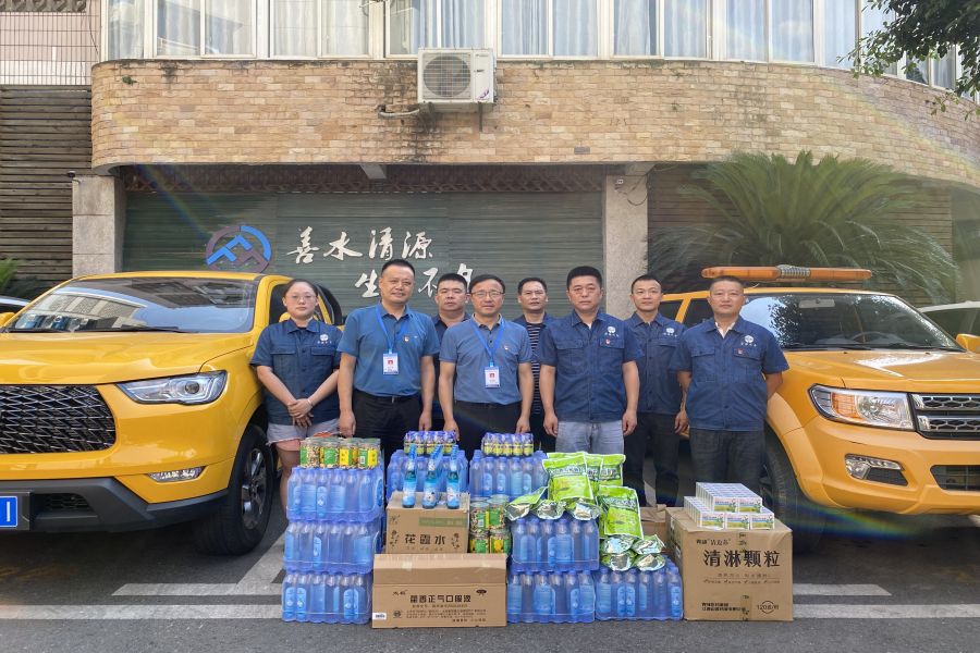 奮戰(zhàn)一線保供水，夏送清涼沁人心